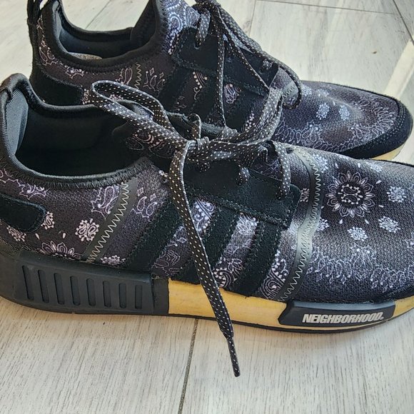 Adidas NMD R1 Neighborhood in Night Navy, size 9.5, Like New main image 5